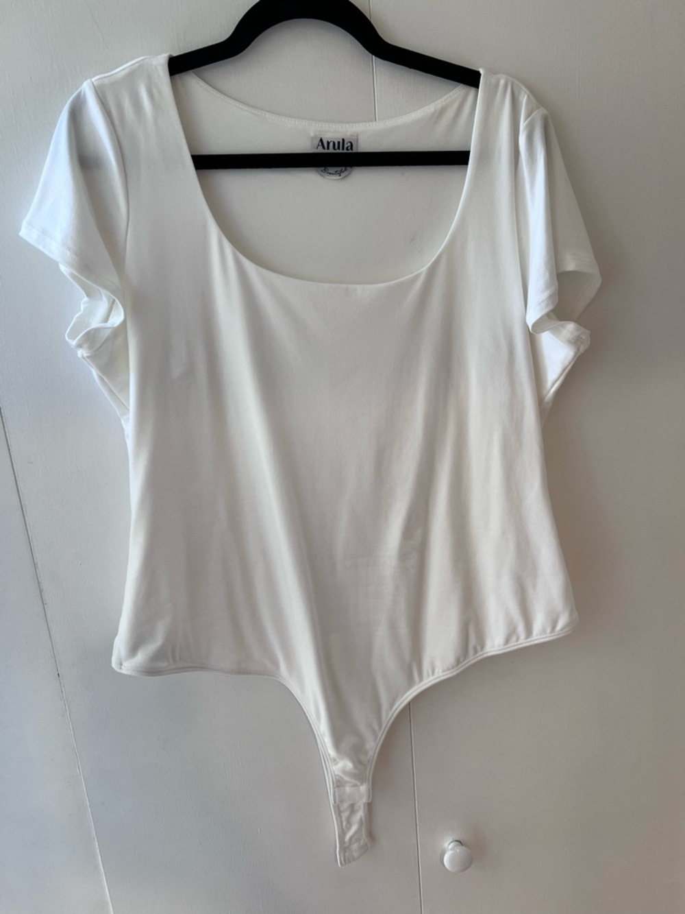 ARULA White Scoop Neck Short Sleeve Bodysuit
